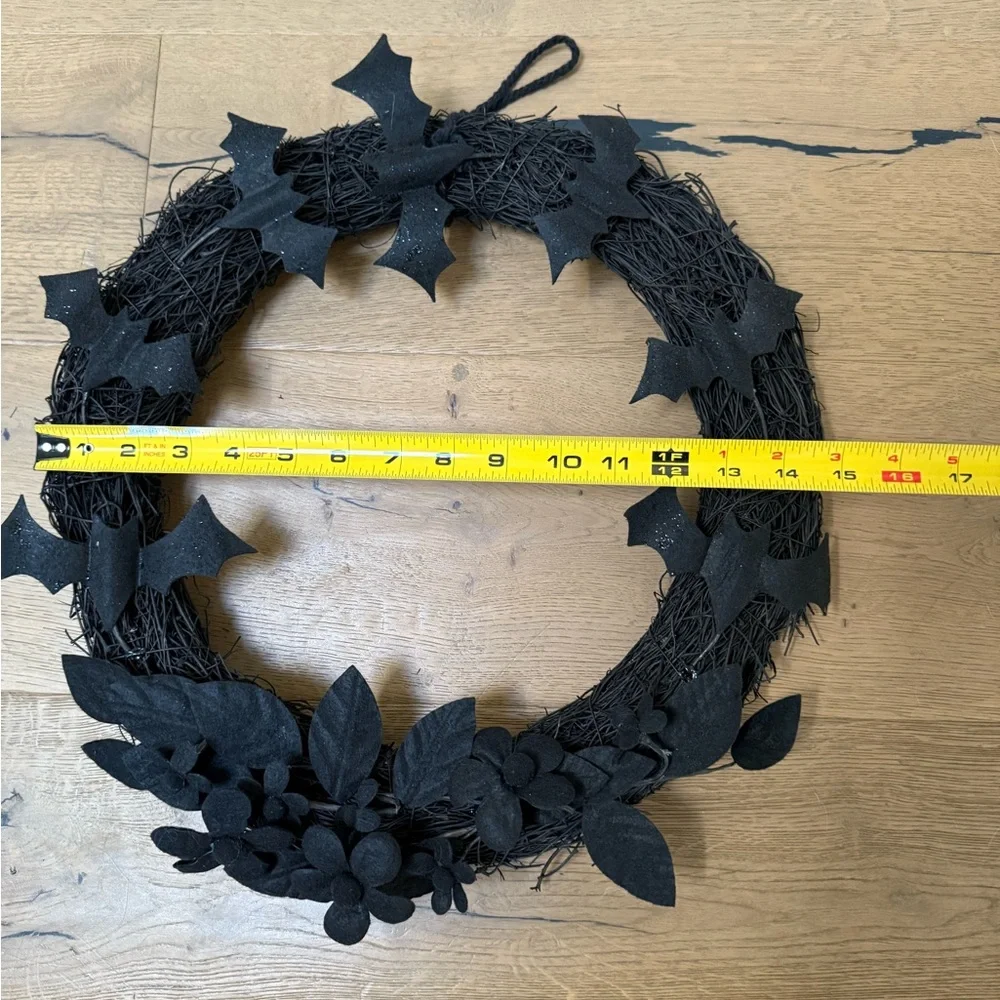 Super Cool and Spooky Black Halloween Wreath with Black Glittery Bats